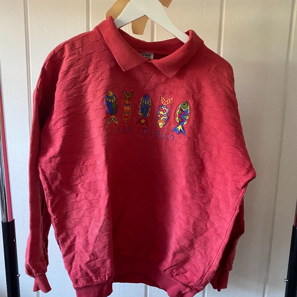 Fun collared sweatshirt